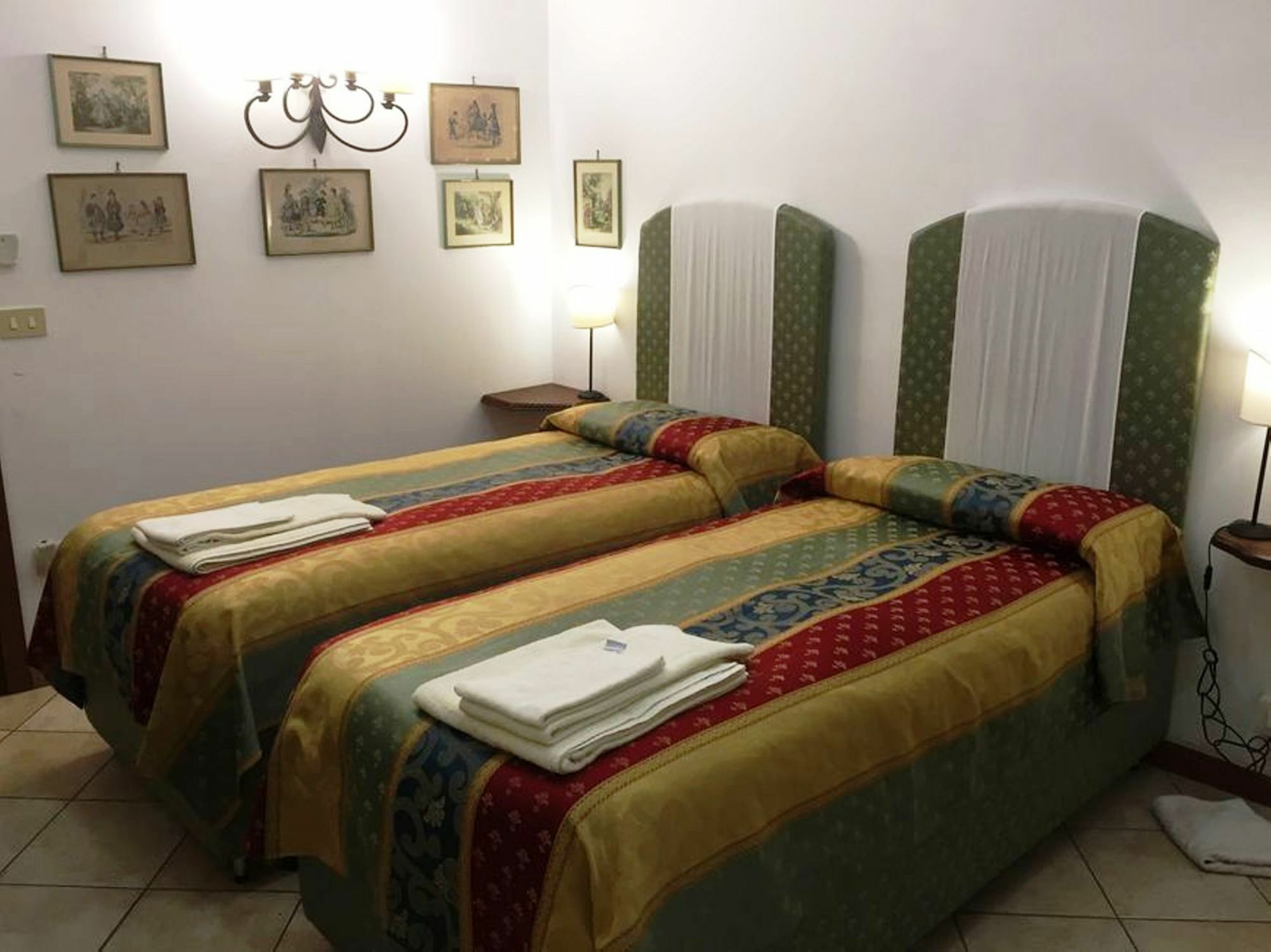 לינה וארוחת בוקר קטנזארו La Residenza Dei Nobili מראה חיצוני תמונה